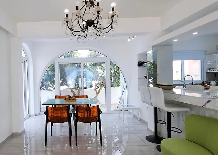 Landina בית נופש פרוטאראס